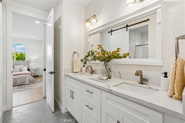 8308 Mcconnell Avenue, Los Angeles, CA 90045