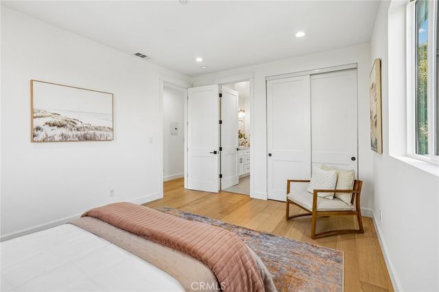 8308 Mcconnell Avenue, Los Angeles, CA 90045