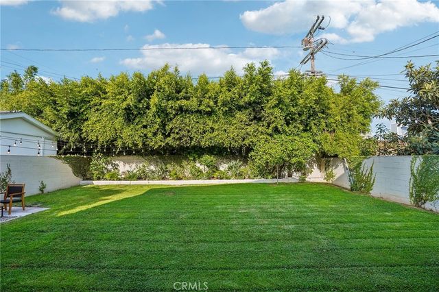 8308 Mcconnell Avenue, Los Angeles, CA 90045
