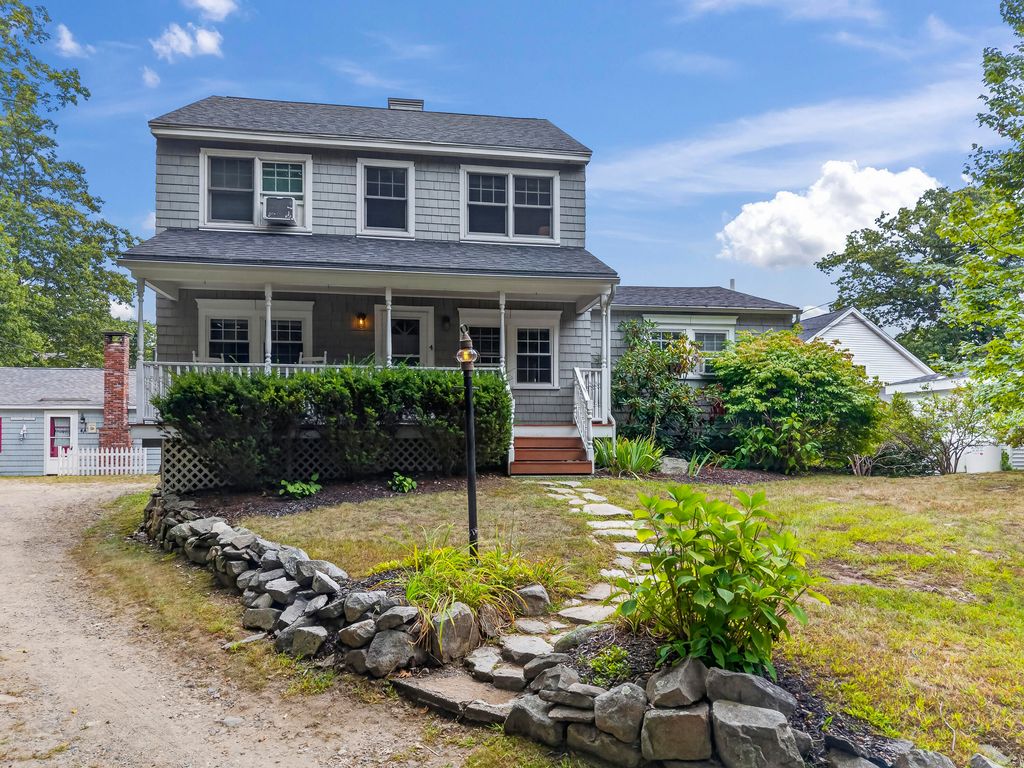 4 Collinsport Way 1, York, ME 03909 — photo 2