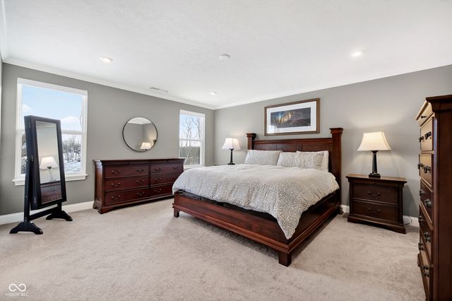 15618 Temple Wood Circle, Fishers, IN 46037