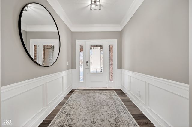 15618 Temple Wood Circle, Fishers, IN 46037