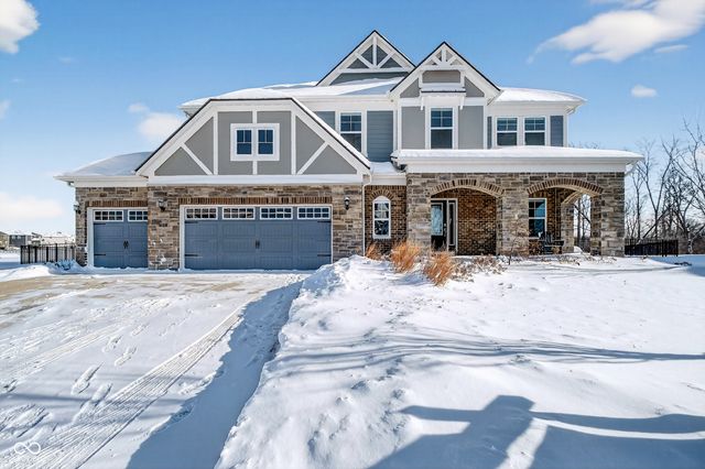 15618 Temple Wood Circle, Fishers, IN 46037
