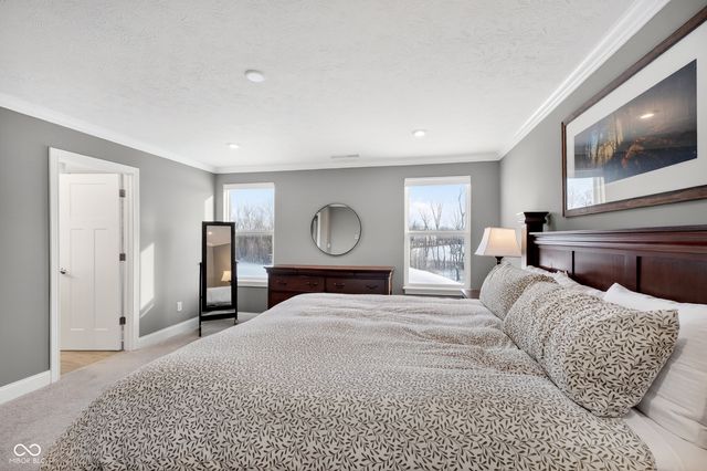 15618 Temple Wood Circle, Fishers, IN 46037