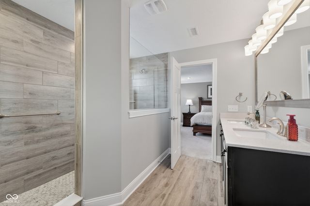 15618 Temple Wood Circle, Fishers, IN 46037