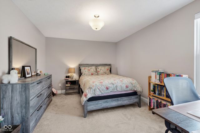 15618 Temple Wood Circle, Fishers, IN 46037