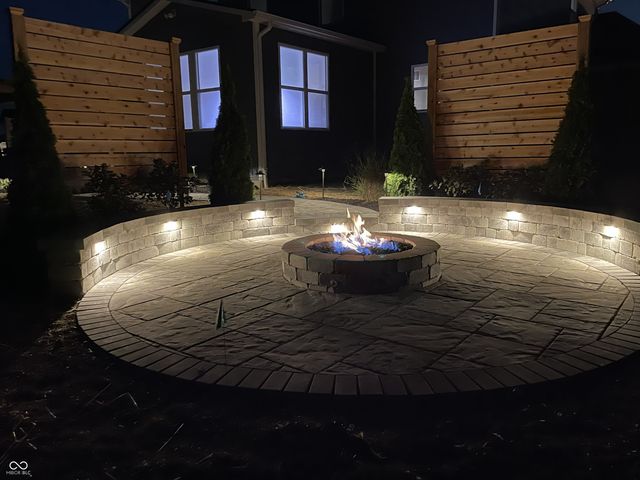 15618 Temple Wood Circle, Fishers, IN 46037