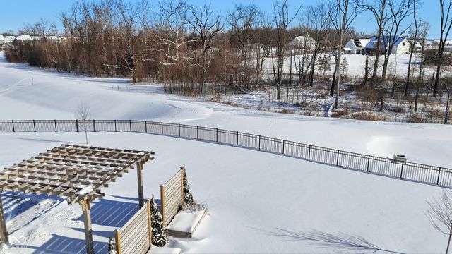 15618 Temple Wood Circle, Fishers, IN 46037