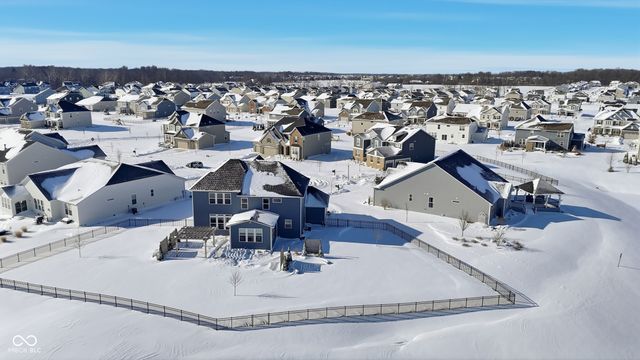 15618 Temple Wood Circle, Fishers, IN 46037