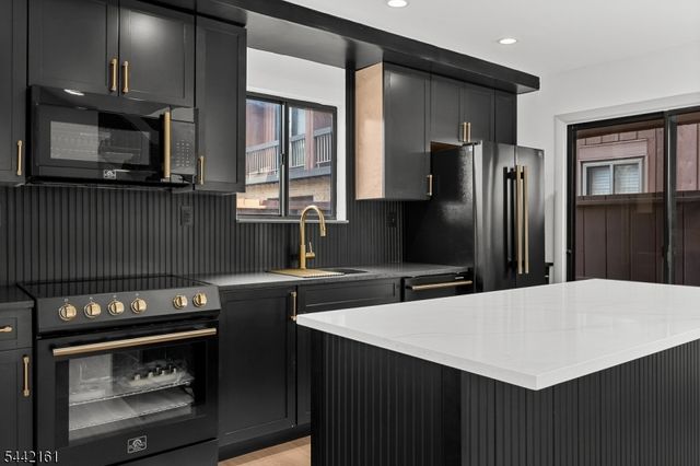 51 Taurus Dr, 3D, Hillsborough Twp., NJ 08844