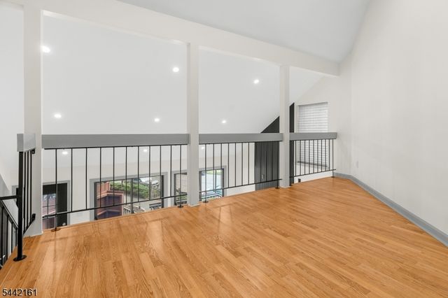 51 Taurus Dr, 3D, Hillsborough Twp., NJ 08844