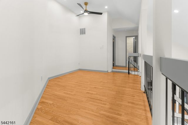 51 Taurus Dr, 3D, Hillsborough Twp., NJ 08844