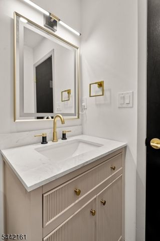51 Taurus Dr, 3D, Hillsborough Twp., NJ 08844
