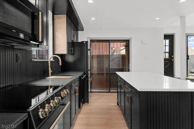 51 Taurus Dr, 3D, Hillsborough Twp., NJ 08844