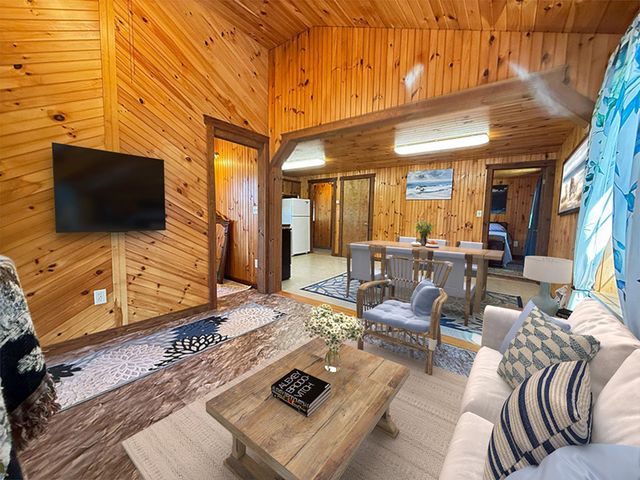 845 Burr Pond Road, Sudbury, VT 05733