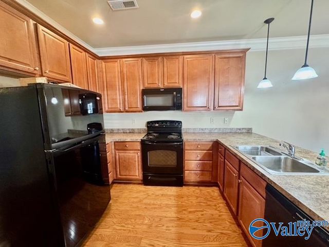 123 Windsor Hill Road, Huntsville, AL 35824