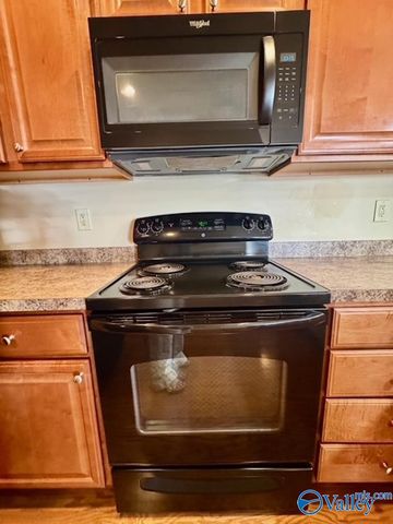 123 Windsor Hill Road, Huntsville, AL 35824