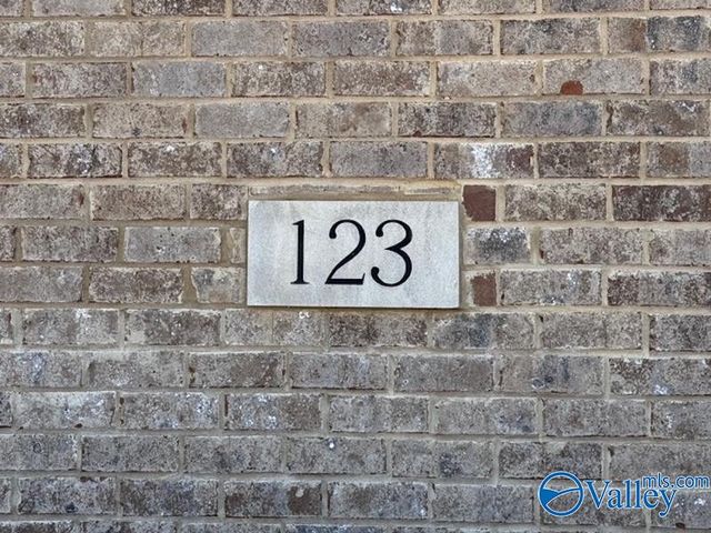 123 Windsor Hill Road, Huntsville, AL 35824