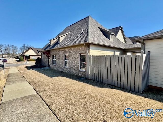 123 Windsor Hill Road, Huntsville, AL 35824