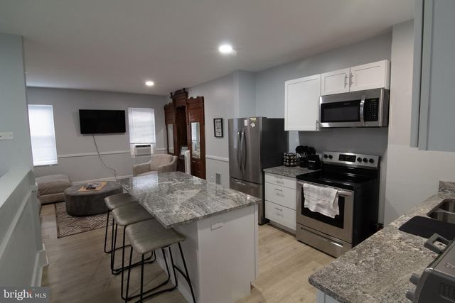 1217 N KING ST, Wilmington, DE 19801