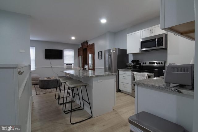 1217 N KING ST, Wilmington, DE 19801