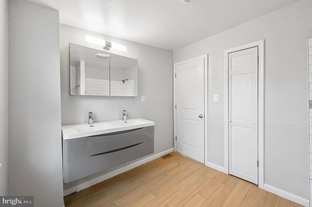 2027 WILDER ST, Philadelphia, PA 19146