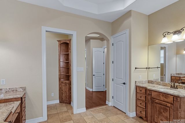 109 Abrego Mount, Floresville, TX 78114
