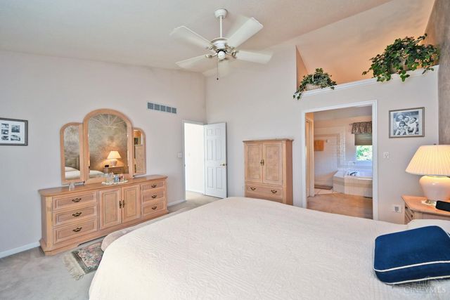 8575 Charleston Valley Drive, Deerfield Twp., OH 45040