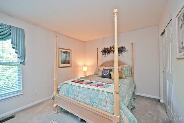 8575 Charleston Valley Drive, Deerfield Twp., OH 45040