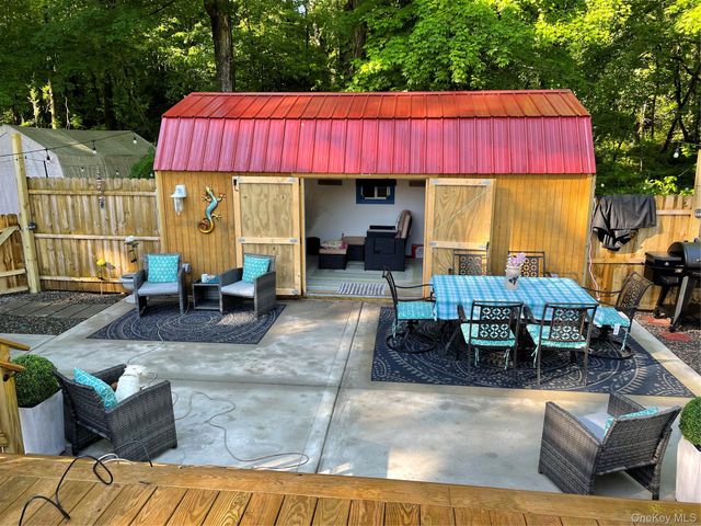 6 Route 343, Millbrook, NY 12545
