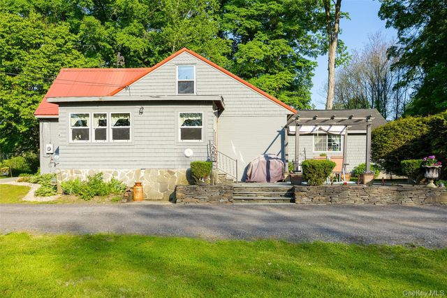 6 Route 343, Millbrook, NY 12545
