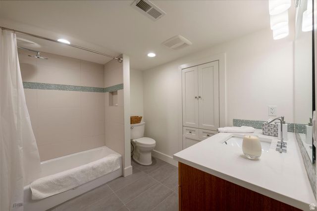 4183 E CUMORAH DR, Salt Lake City, UT 84124