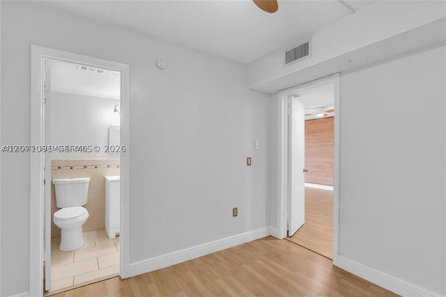 5055 NW 7th St 504, Miami, FL 33126