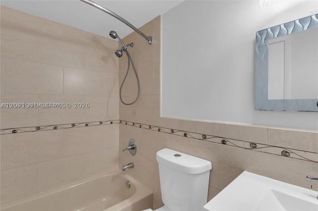 5055 NW 7th St 504, Miami, FL 33126