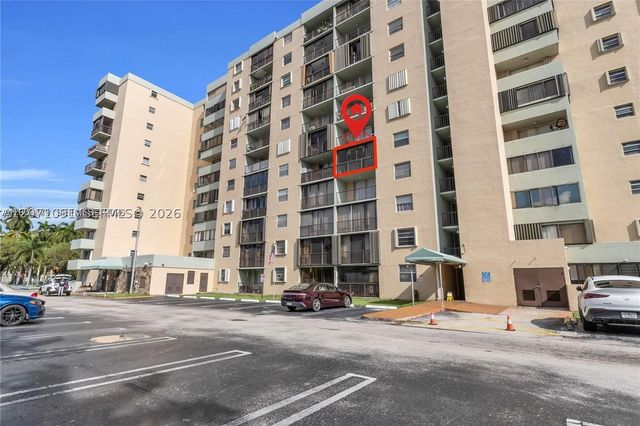 5055 NW 7th St 504, Miami, FL 33126