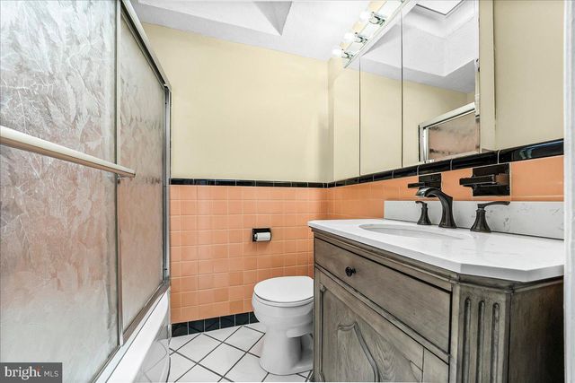 286 N OAK AVE, Clifton Heights, PA 19018