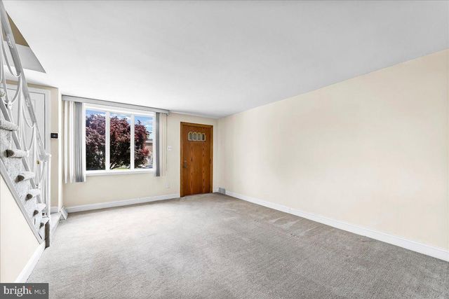 286 N OAK AVE, Clifton Heights, PA 19018