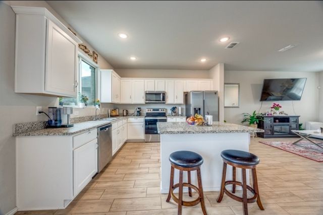 926 Hurstwood Drive, Van Alstyne, TX 75495