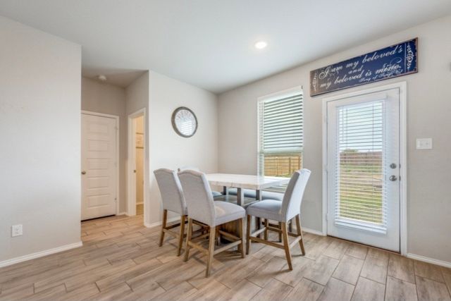 926 Hurstwood Drive, Van Alstyne, TX 75495