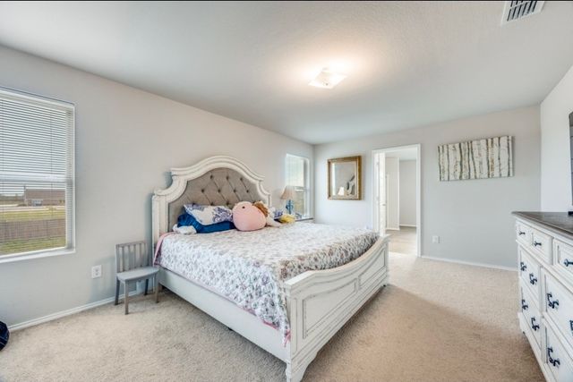 926 Hurstwood Drive, Van Alstyne, TX 75495