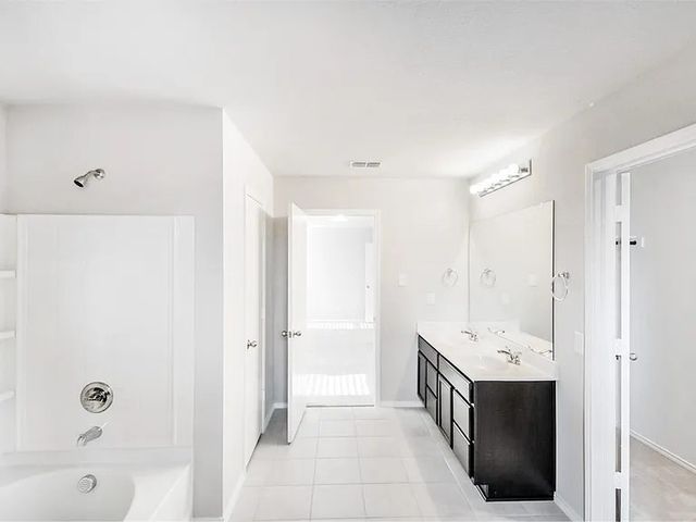 926 Hurstwood Drive, Van Alstyne, TX 75495