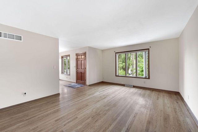 250 N 115th STREET, Wauwatosa, WI 53226