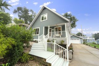 250 N 115th STREET, Wauwatosa, WI 53226