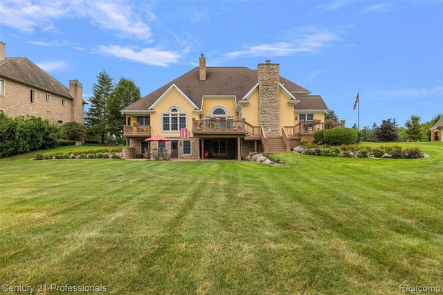 9310 Fairway Trail, Grand Blanc, MI 48439