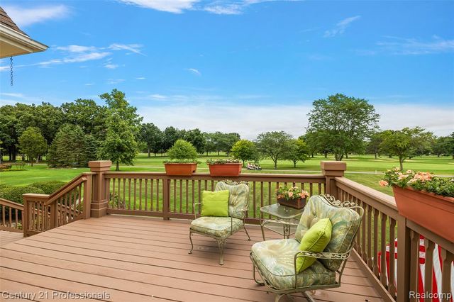 9310 Fairway Trail, Grand Blanc, MI 48439