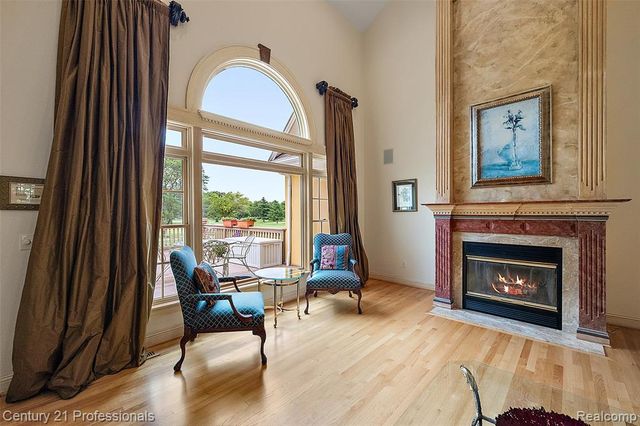 9310 Fairway Trail, Grand Blanc, MI 48439