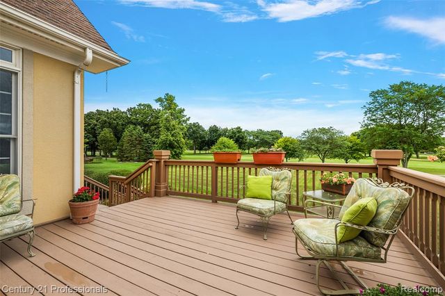 9310 Fairway Trail, Grand Blanc, MI 48439