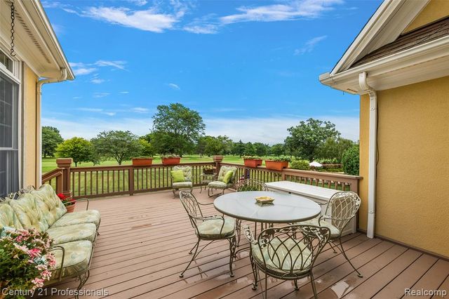 9310 Fairway Trail, Grand Blanc, MI 48439