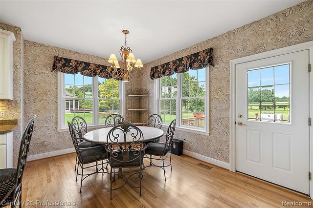 9310 Fairway Trail, Grand Blanc, MI 48439