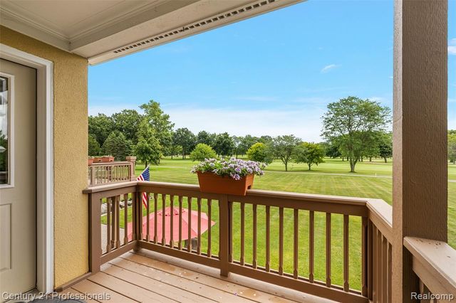 9310 Fairway Trail, Grand Blanc, MI 48439